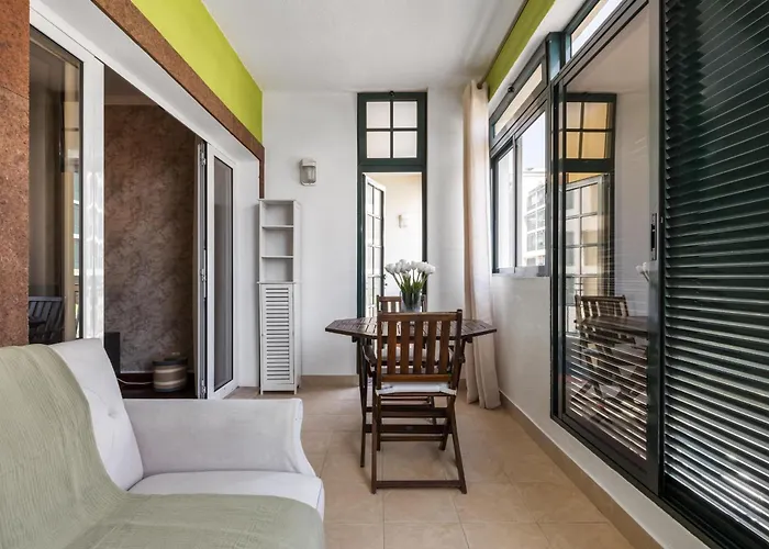 Doca's Refuge By Homie * 丰沙尔