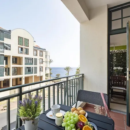 Doca's Refuge By Homie * Funchal (Madeira)